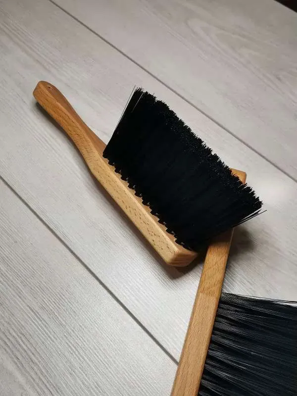 Щетка ручная  A K V E,  Натуральное дерево,  Дерево, черный