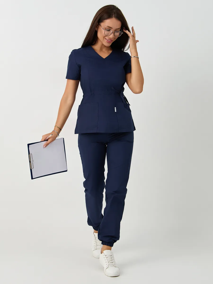 Медицинский костюм с брюками больших размеров