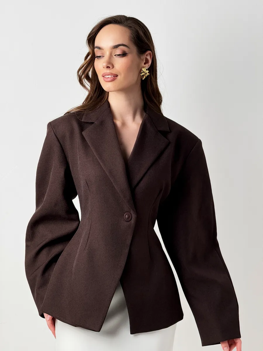 Пиджак приталенный