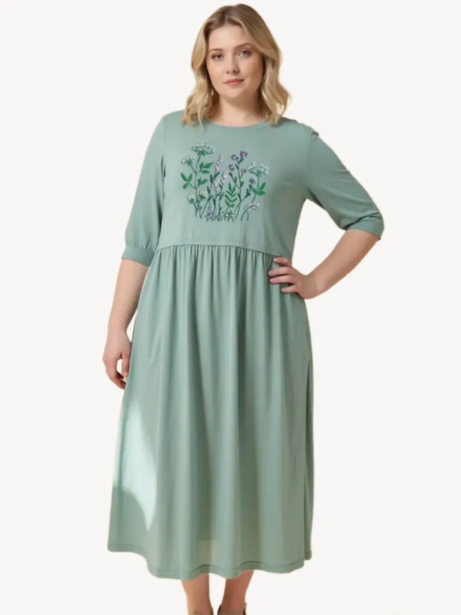 Платье летнее с вышивкой